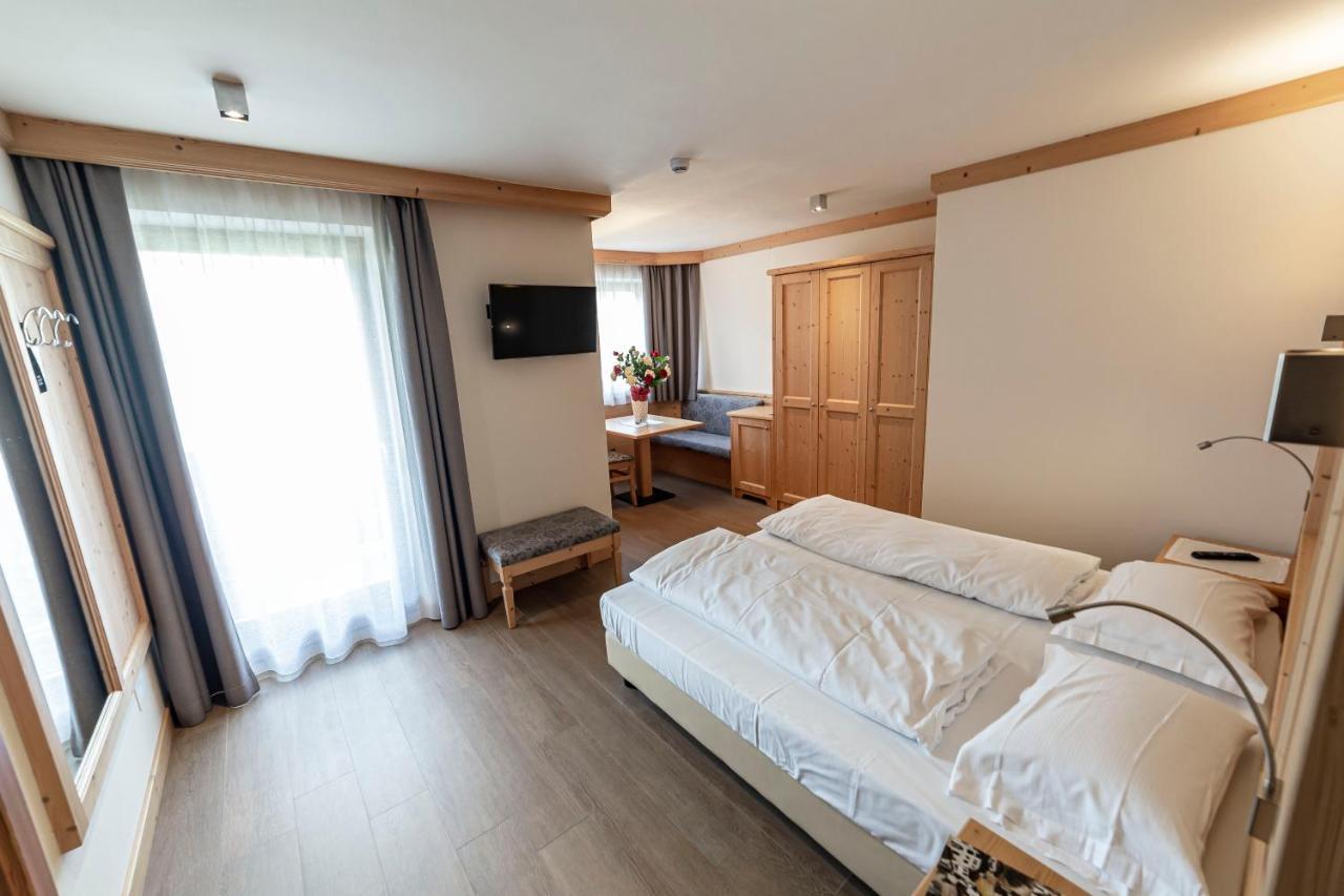 Hotel Garni Paradisi - Wellness & Spa Mezzano Luaran gambar