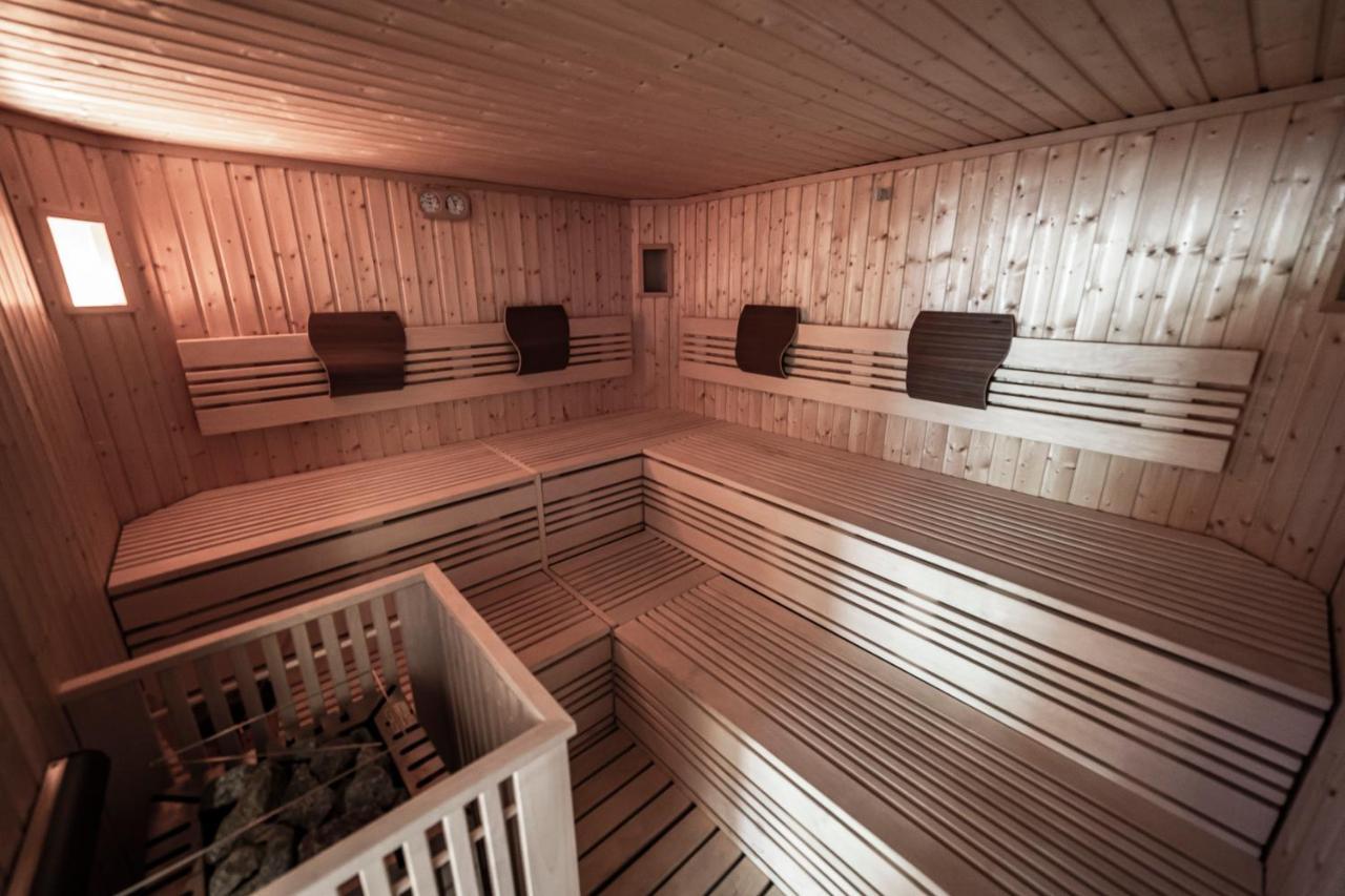 Hotel Garni Paradisi - Wellness & Spa Mezzano Luaran gambar