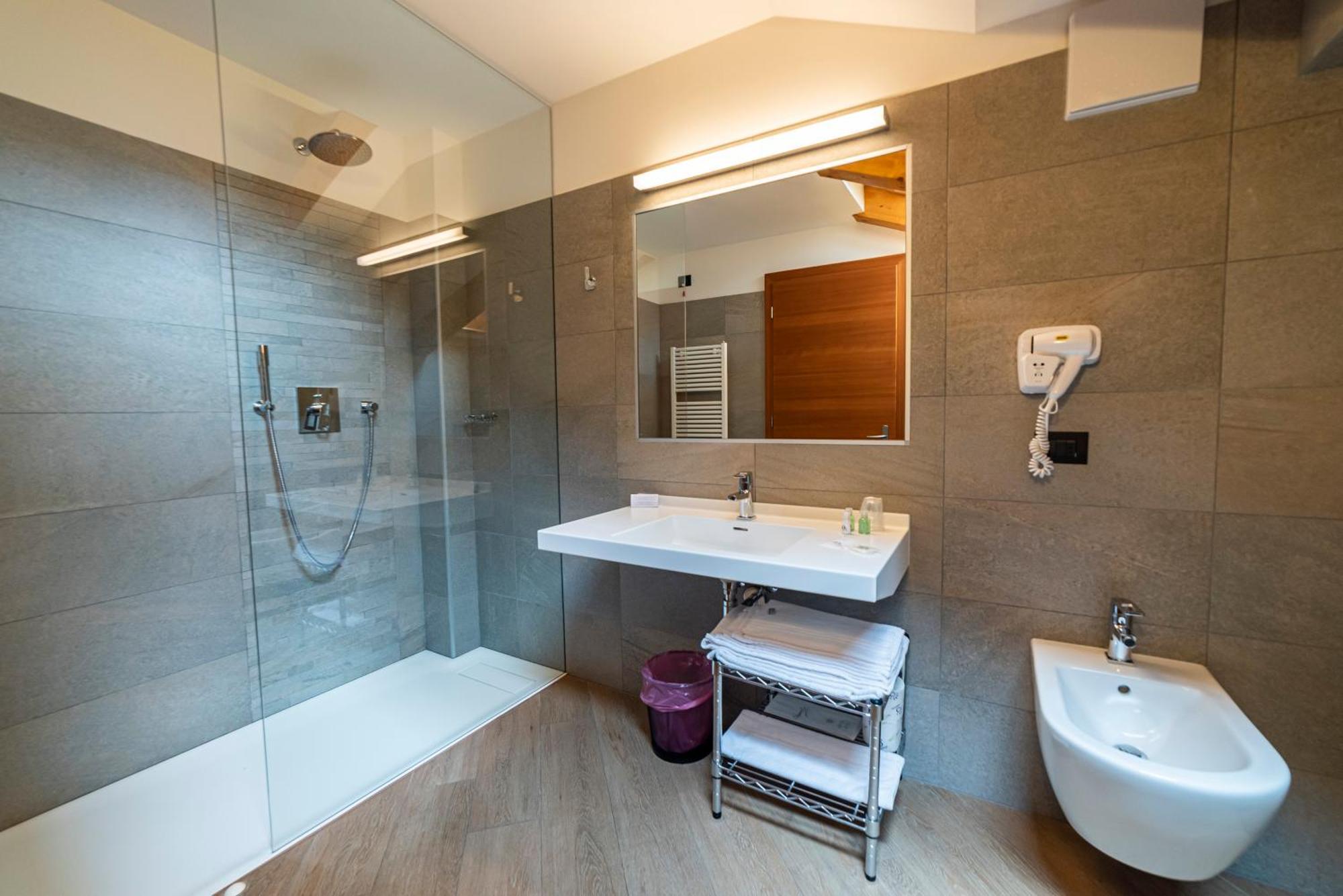 Hotel Garni Paradisi - Wellness & Spa Mezzano Luaran gambar