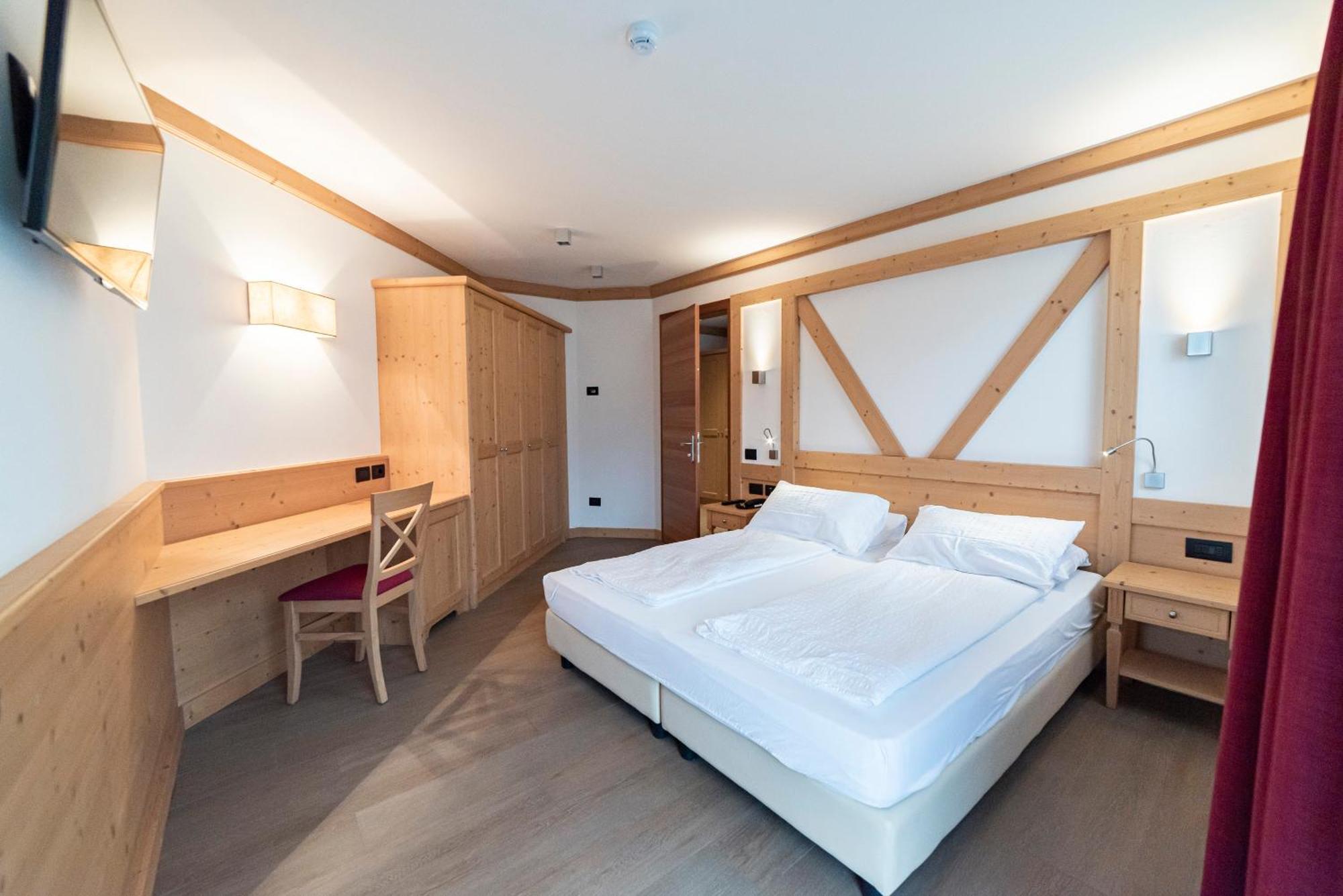 Hotel Garni Paradisi - Wellness & Spa Mezzano Luaran gambar