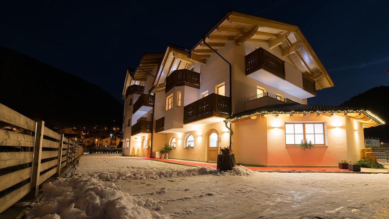 Hotel Garni Paradisi - Wellness & Spa Mezzano Luaran gambar