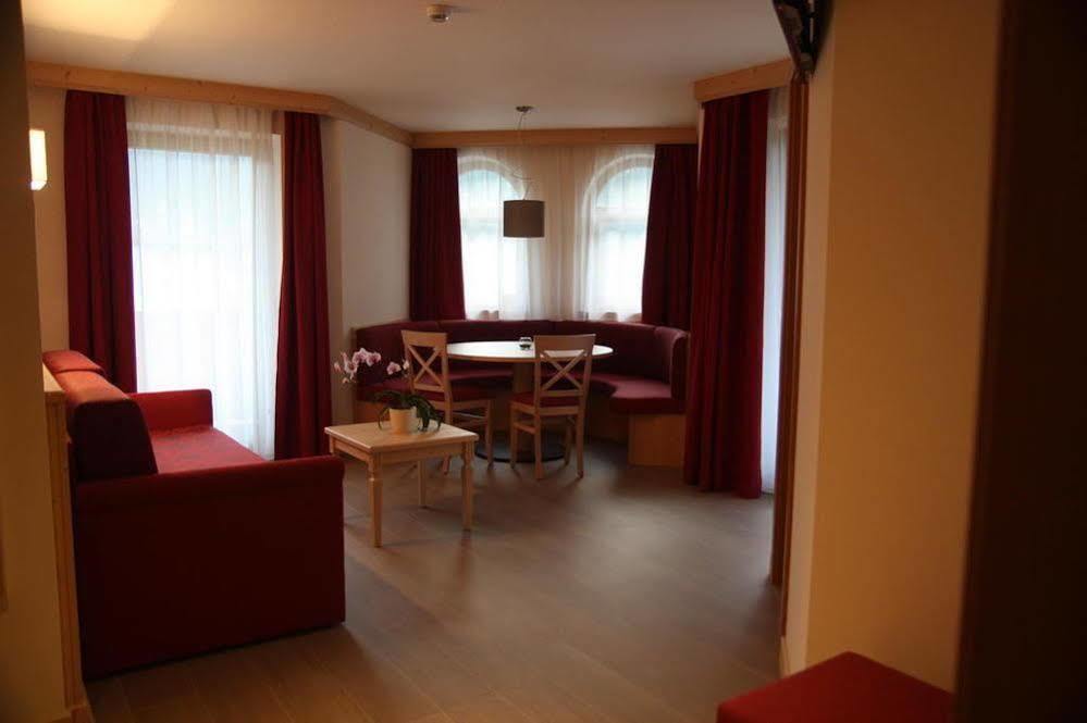 Hotel Garni Paradisi - Wellness & Spa Mezzano Luaran gambar